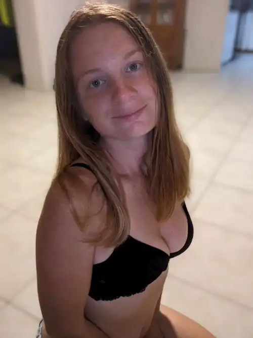 Social distancing with a wink: teasing from a safe distance😉