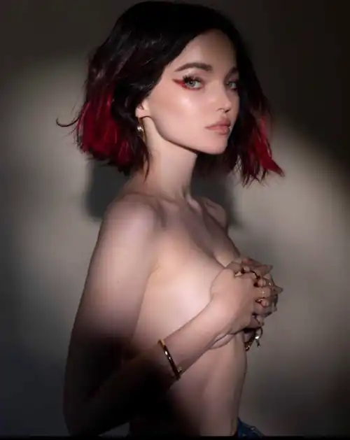 Dove Cameron