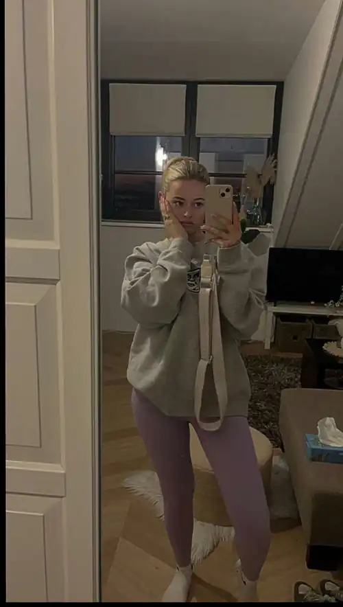 Suns out Maddy's in lol