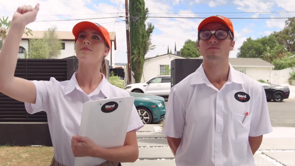 Cadence Lux & Jewelz Blu - The Nerd Crew