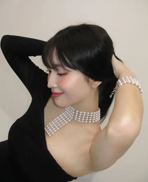 Twice Momo