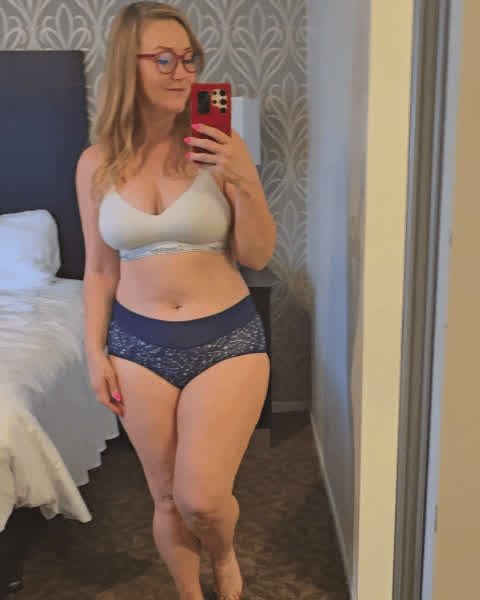 Just a Milf in her panties [F50]