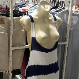 AltBoobWorld - A strange world where boobs-out is the norm. It's Fashion, not Flashing profile picture