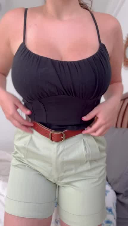 does anyone here actually enjoy sucking on nipples?