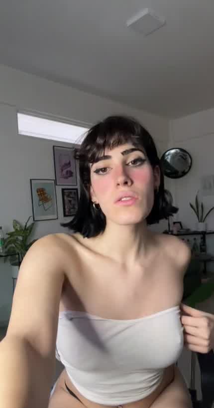 What do you call a trans girl who wants to fuck and cum on the first date?