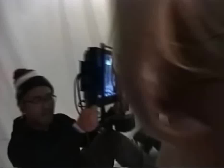 I love this part when she shows her delicious ass