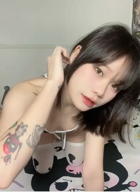 If I wanted to be someone's babygirl, would anyone be up for it?