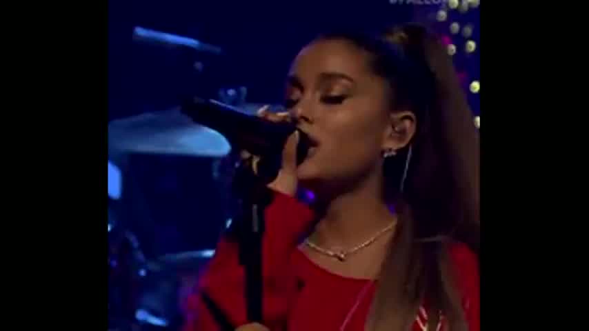 Ariana Grande singing