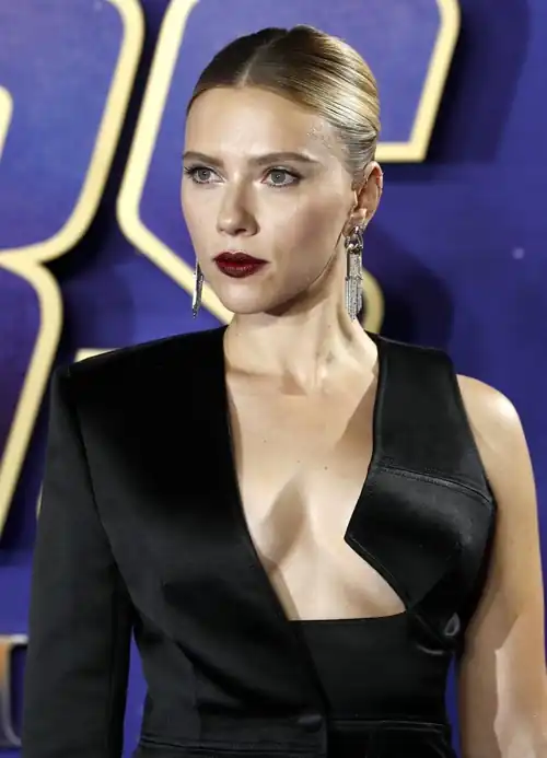 Hello Guys, We Allowe Anything Related To Scarlett Johansson,Face,Legs,Feet Photos And Videos ,Movies Shows Updates, Movie Show Posters And Memes Also.