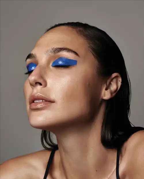 This woman is literally glowing🤩 Gal has such a beautiful face and soul💫