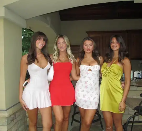 Dress babes