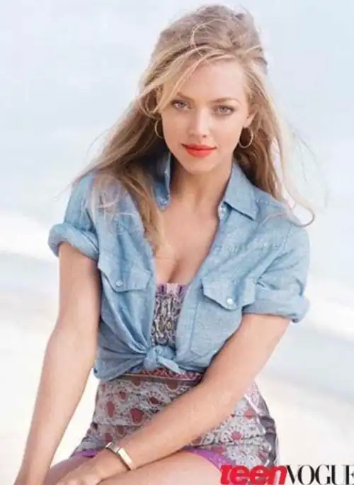 Amanda - Teen Vogue photoshoot, May 2010