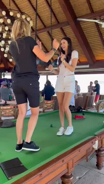 Nina dancing on her insta stories 6/4/23