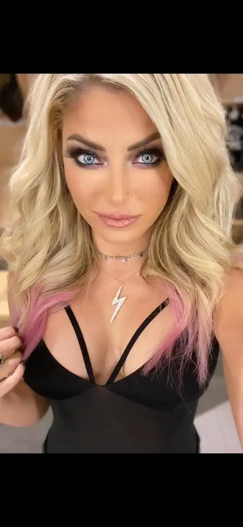 Alexa with those beautiful eyes 6/20 X