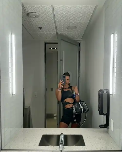 Really nice outfit | IG post August 2023