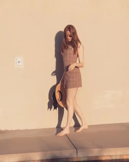 Legs for days