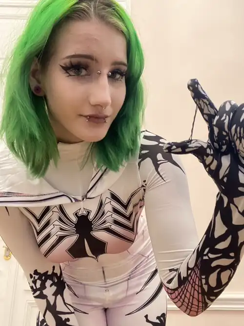 It's so small you can't even see it under your underwear, right?