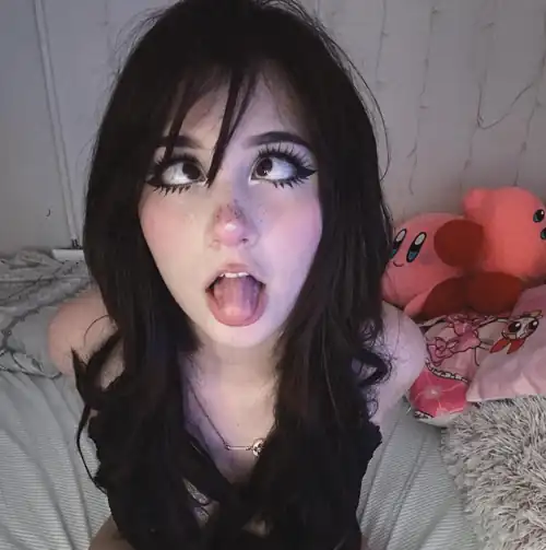 Does this face make you cum faster?