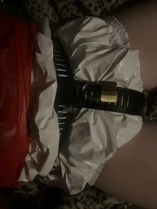 Double locked sissy