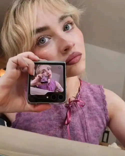 Cutest Selfie of Sabrina 