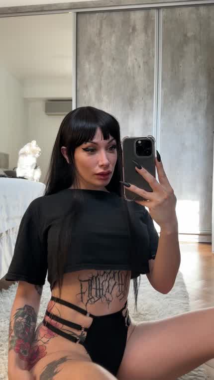 Born in 1990... Still wanna smash?