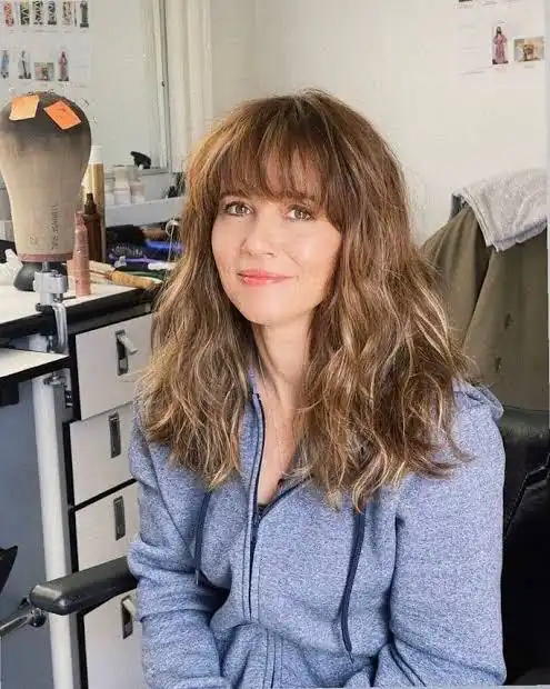 Absolutely Stunning Linda
