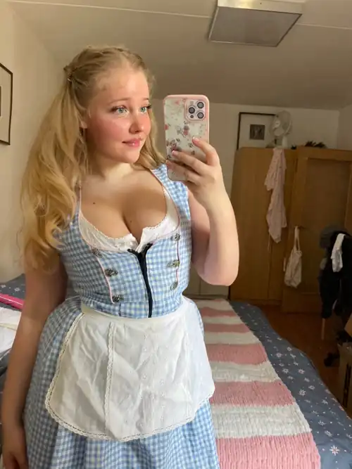 Would you go with me to Oktoberfest?