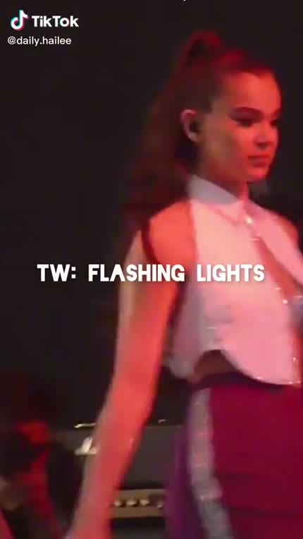 Hailee Steinfeld