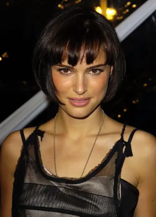Natalie at the "Cold Mountain" premiere in LA, 2003.