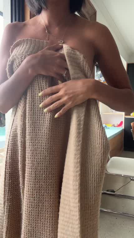 My tummy is not the only thing I would like you to kiss