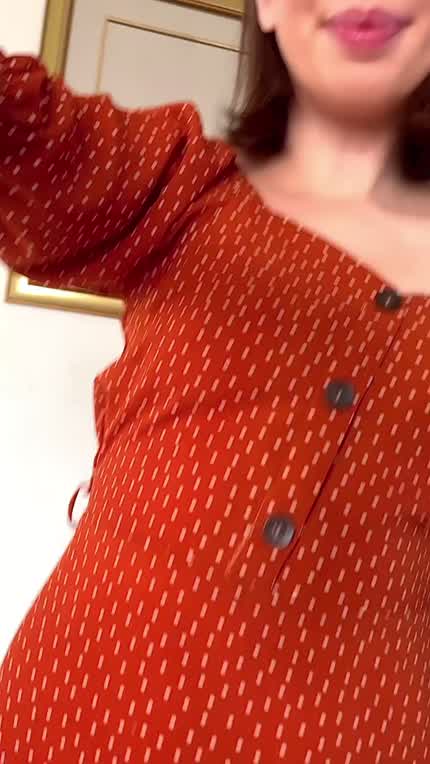 First Date Outfit: ✅ No Panties ✅ Plug 😇