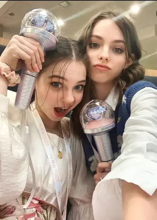 Prettiest sisters ever 💕