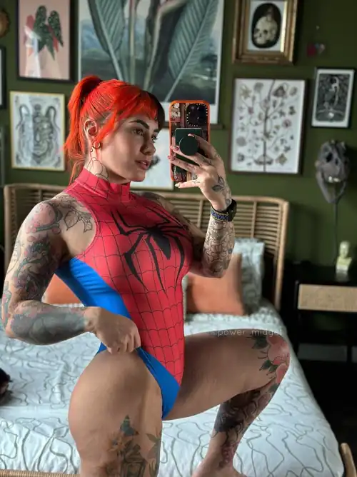 Spider girl 😈
