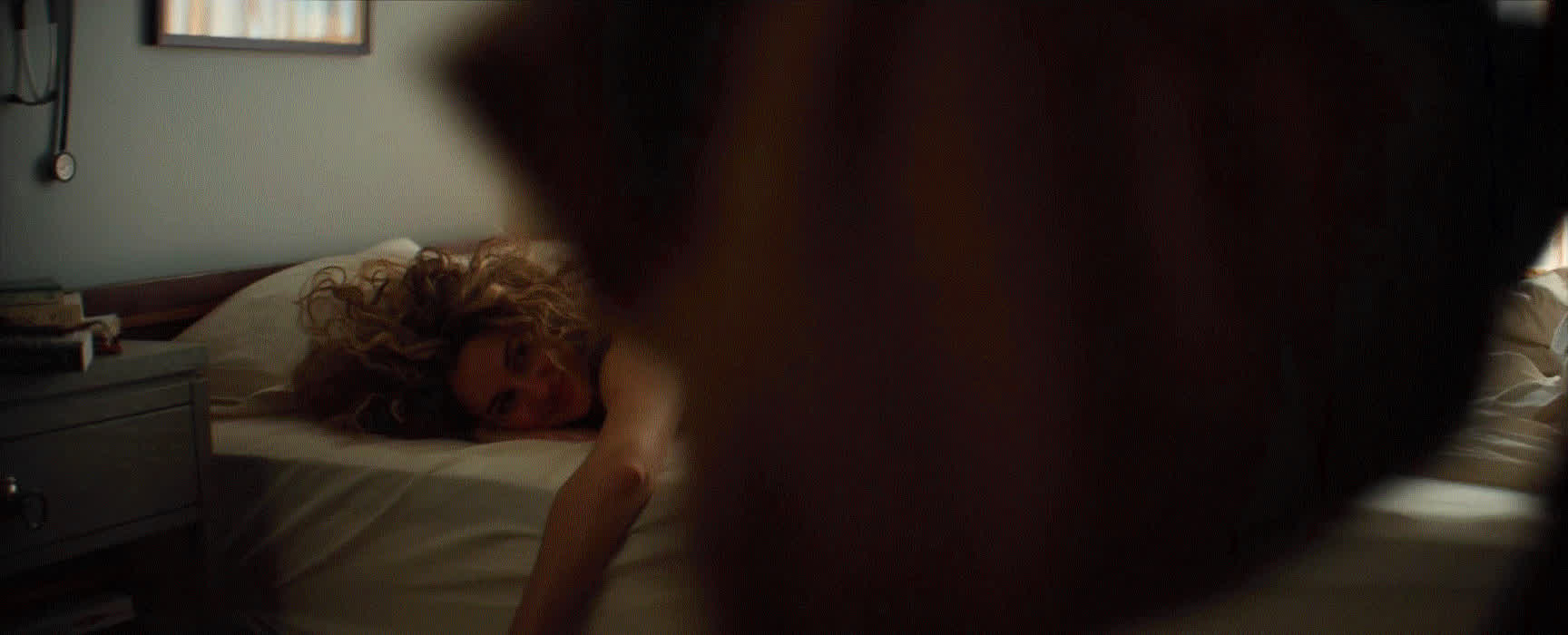 Shailene Woodley - Three Women (S01E05)