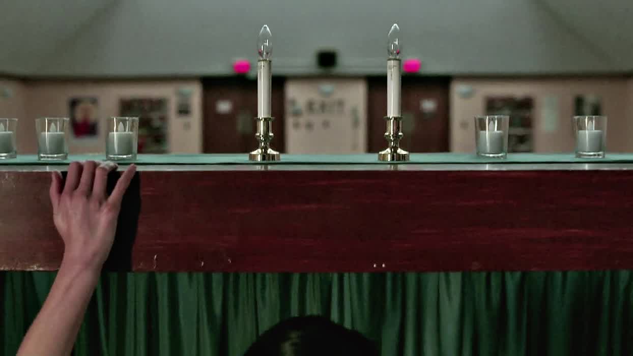 [Topless] Kimiko Glenn in Orange Is The New Black [S2E4-2014]