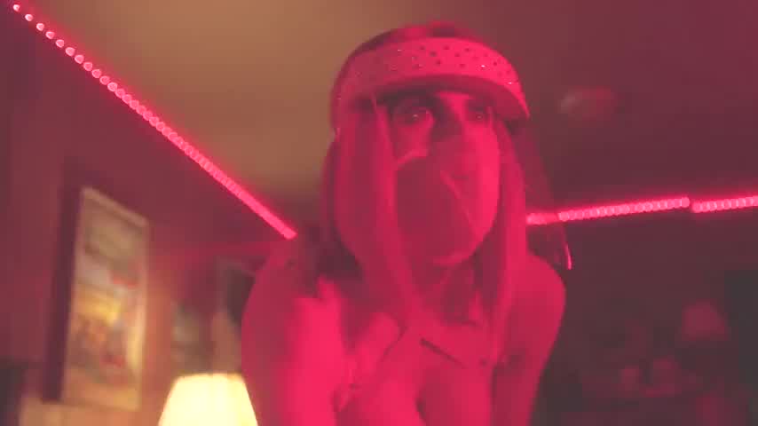 Alex in Songbird
