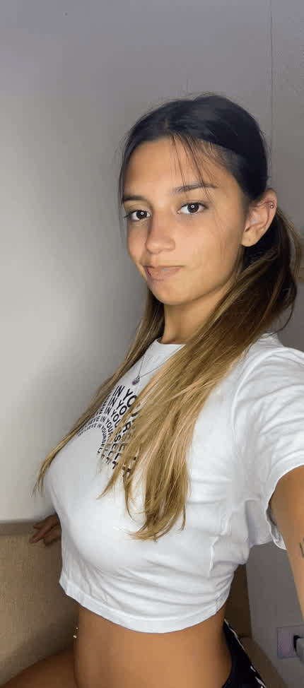 i never get flirted with