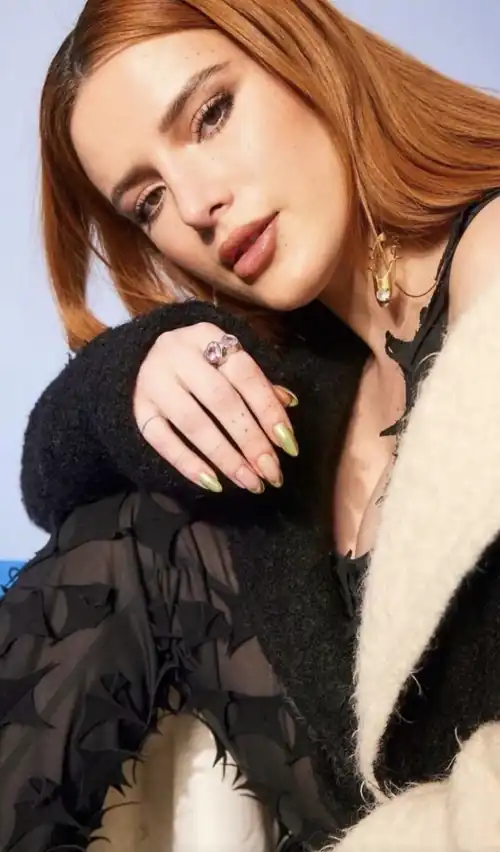Bella Thorne