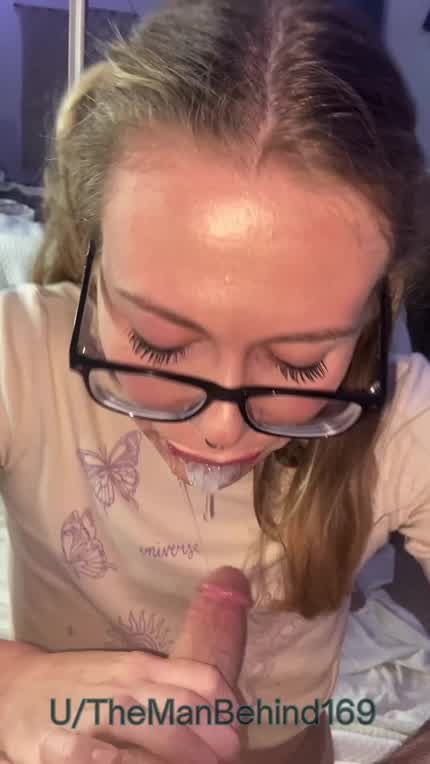 Taking it deep down her throat 