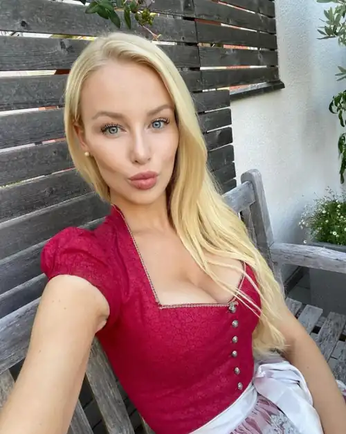 Dirndl 💋💋