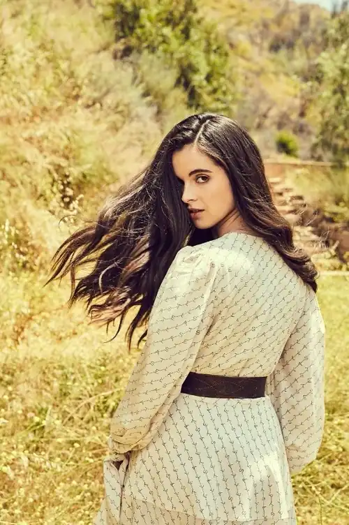 Vanessa Marano - Grumpy Magazine Spring 2019