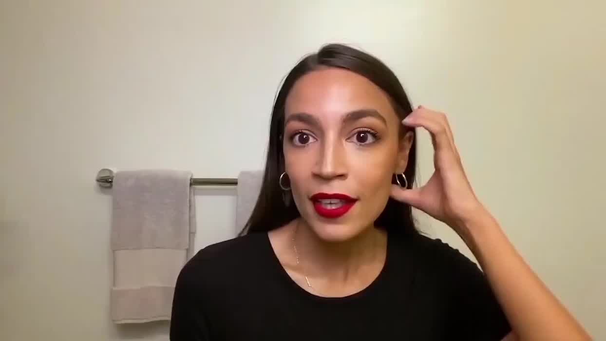 some footage of Mommy when she was in my trailer♥️
