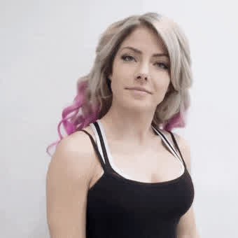 She's so pretty natural🥰😘🔥❤️😍