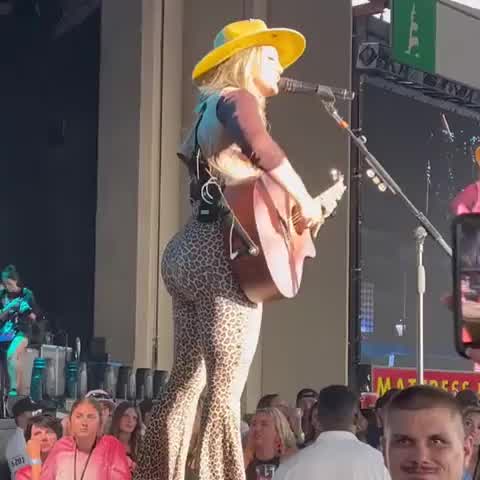 Lainey Wilson (Live at the CCU Music Park, North Carolina) - 1:1
