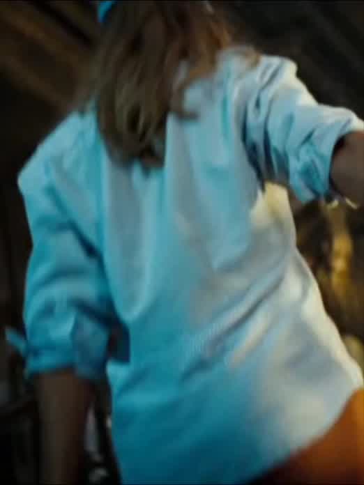 Rosie Huntington Whiteley [Vertical Edit]