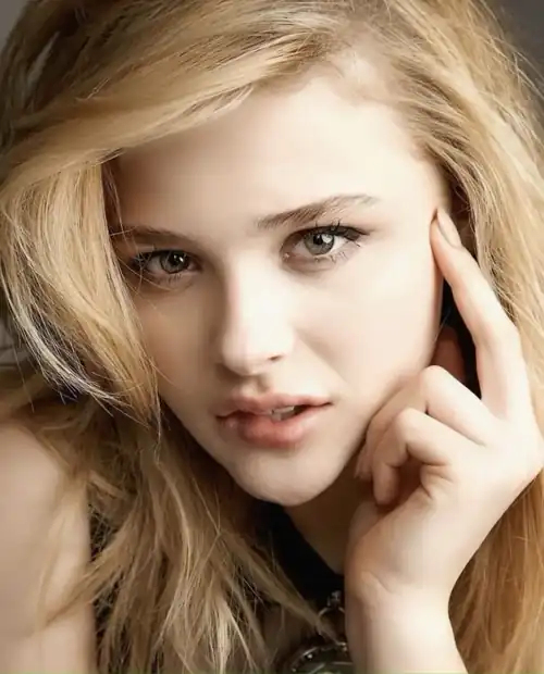 Lip Bite 🫦 