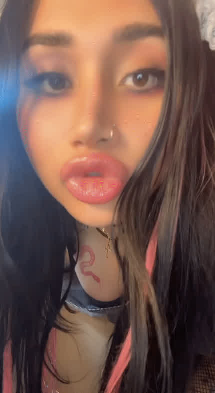 Cum kiss this ass for xmas 🎄