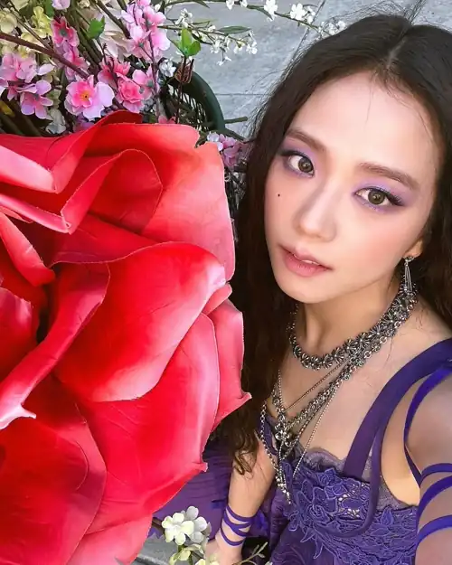 Jisoo IG Update 230406