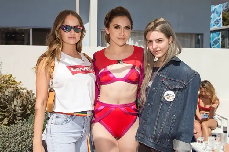 2018 Throwback with Fans