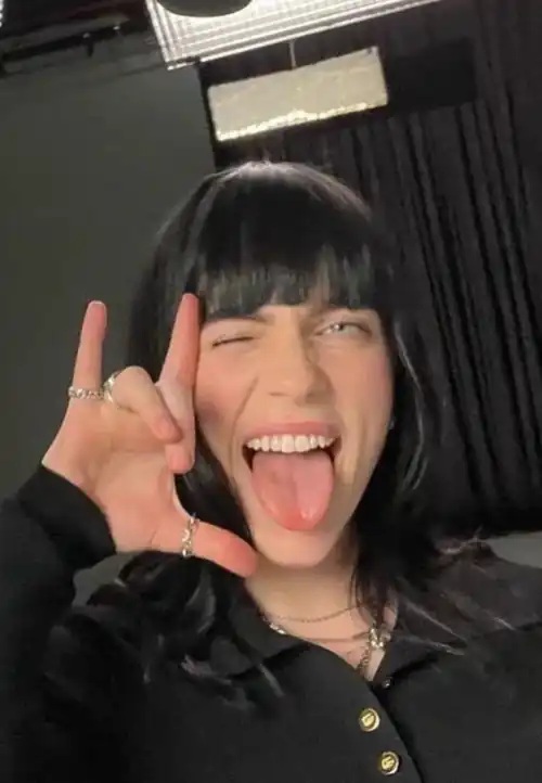 👅